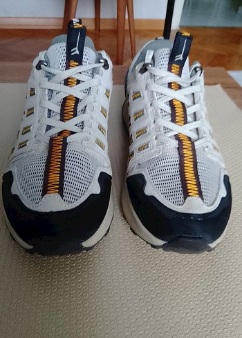 41 Beden Beyaz Baskılı Erkek Spor Ayakkabı