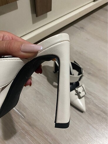 35 Beden Bershka topuklu