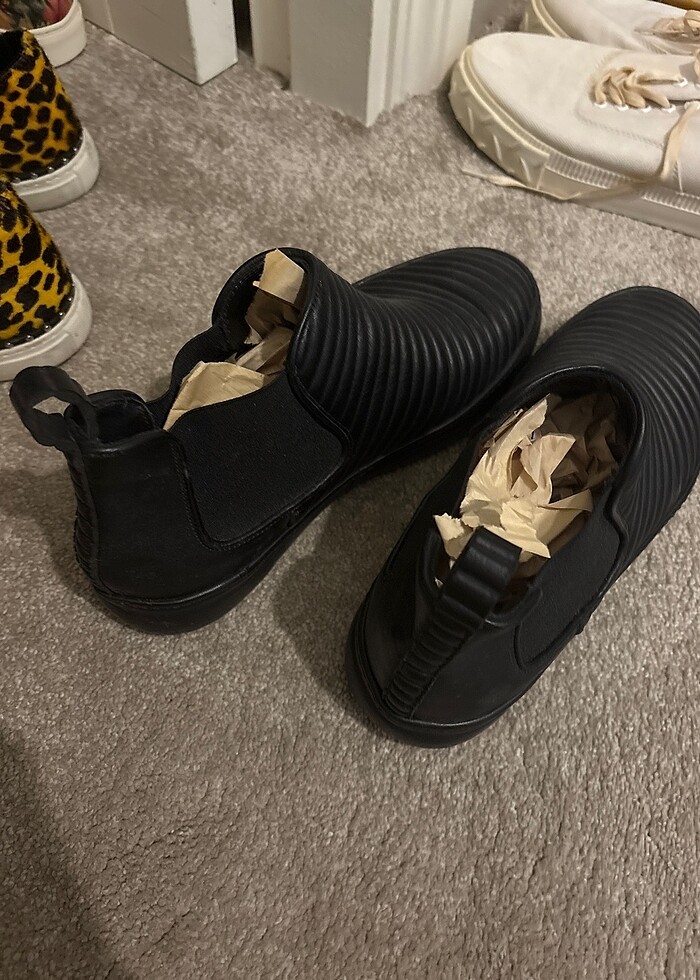 Emporio Armani bot - Görsel 2