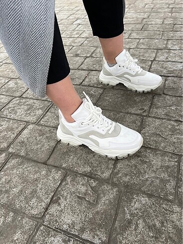 Beyaz-Gri Kalın Taban Sneakers