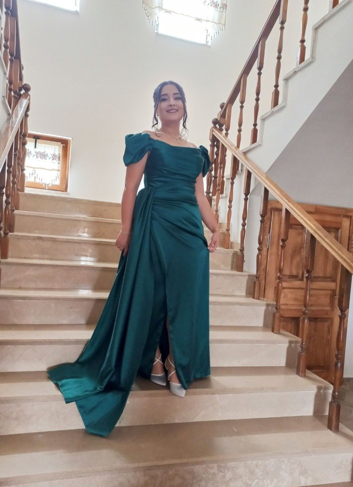 Saten Uzun Kadın Abiye Elbise - Görsel 4