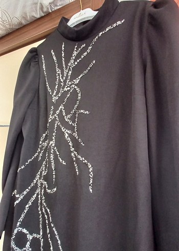 Nakış Detaylı Uzun Kollu Siyah Triko Elbise - Görsel 3