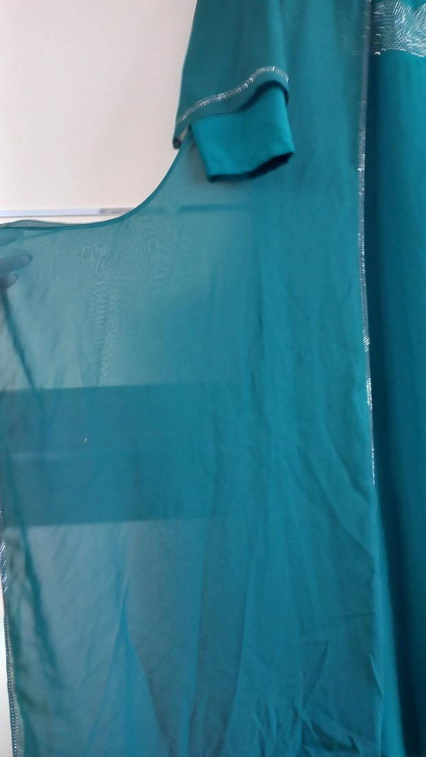 Yeşil uzun şifon elbise - Görsel 3