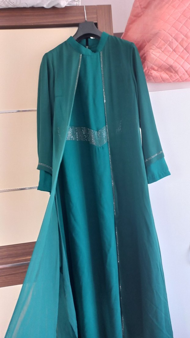 Yeşil uzun şifon elbise - Görsel 4