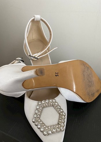 Beyaz İşlemeli Stiletto Topuklu Kadın Ayakkabı - Görsel 6