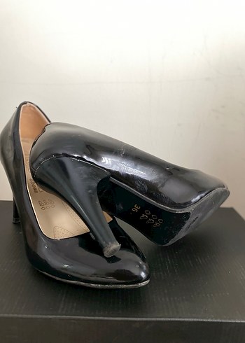 Leiyon Siyah Rugan Stiletto Topuklu Kadın Ayakkabı - Görsel 3