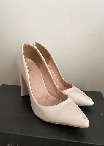 Beyaz Stiletto Topuklu Kadın Ayakkabı - Görsel 2