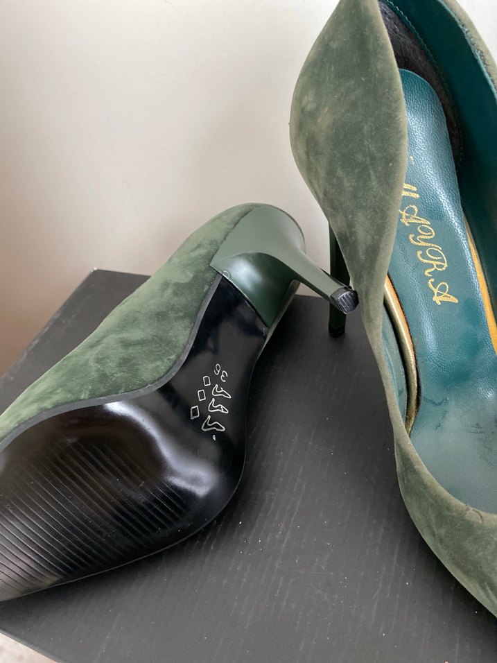 Klasik Yeşil Süet Stiletto Topuklu Ayakkabı - Görsel 3