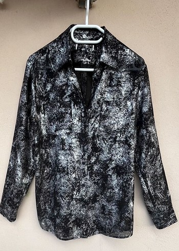 H&M Sıfır Siyah gümüş batik detaylı gömlek