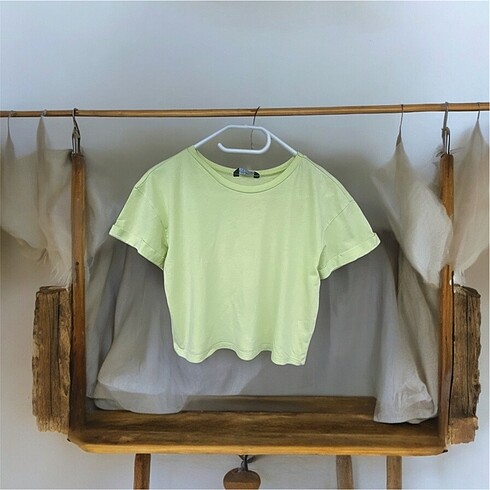 Select fıstık yeşili pamuklu crop tişört