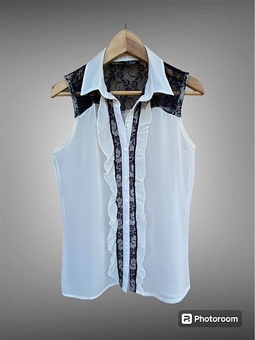 Select siyah dantel detaylı ince bluz