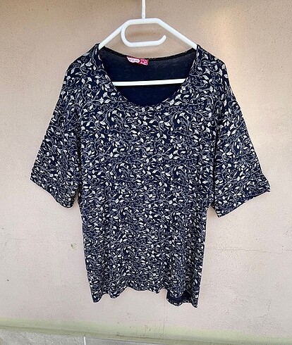 xl Beden Lacivert beyaz çiçekli oversize bluz
