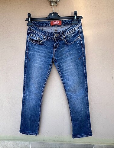 26 Beden lacivert Renk Ltb mavi taşlanmış şık jean