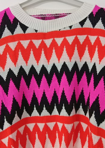 Renkli Zigzag Desenli Örgü Kadın Kazak - Görsel 3