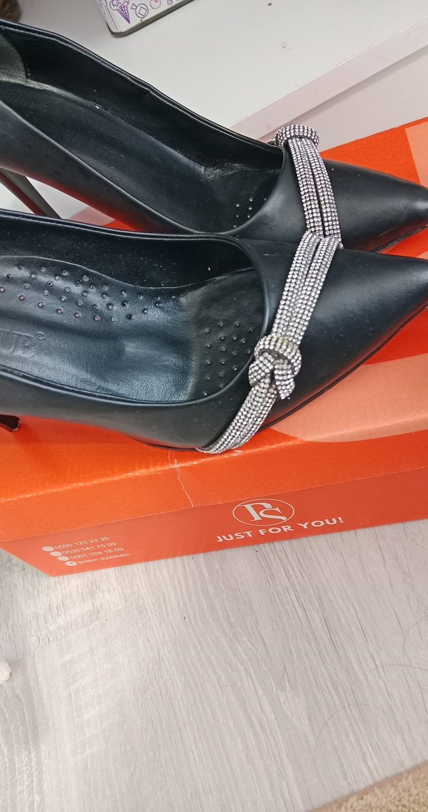 Siyah Parlak Tokalı Stiletto Topuklu Kadın Ayakkabı - Görsel 2