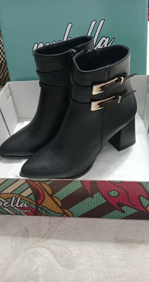 Siyah Deri Tokalı Kadın Topuklu Bot - Görsel 4