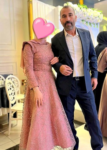 Pembe İşlemeli Uzun Abiye Elbise ve şalı - Görsel 3