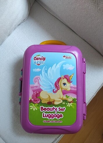  Beden Oyuncak bavul güzellik seti 