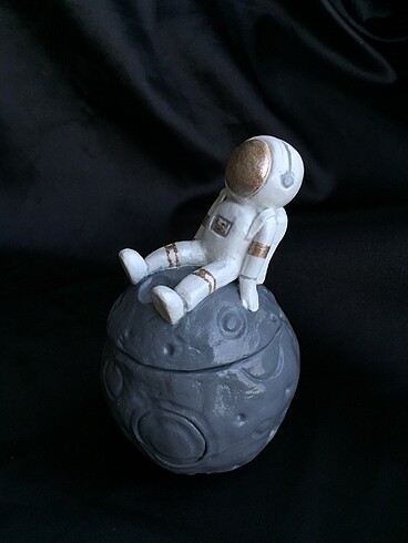 Tasarımcı Astronot küllük/takılık