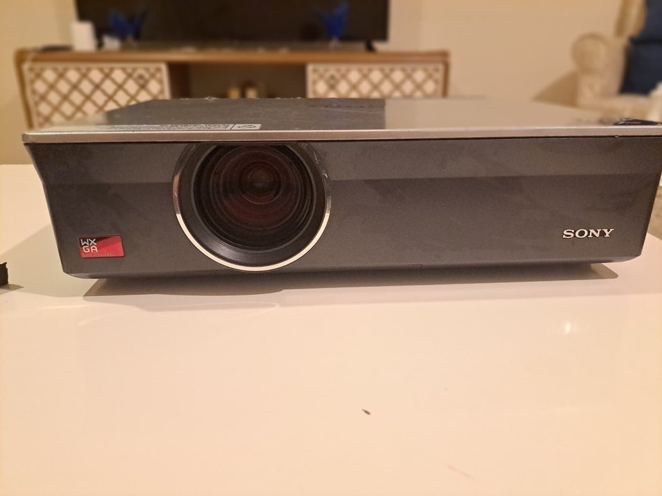 Sony VPL-CW125 Projektör | Güçlü Işık | Net Görüntü | 986 Saat - Görsel 4