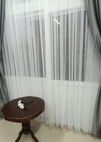 Tül ve saten güneşlikler