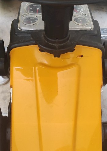  Beden Renk Pilsan traktör kepçe