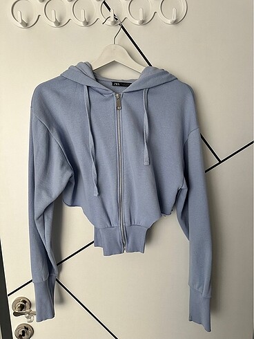 Zara sweatshirt