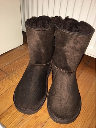 Ugg bot