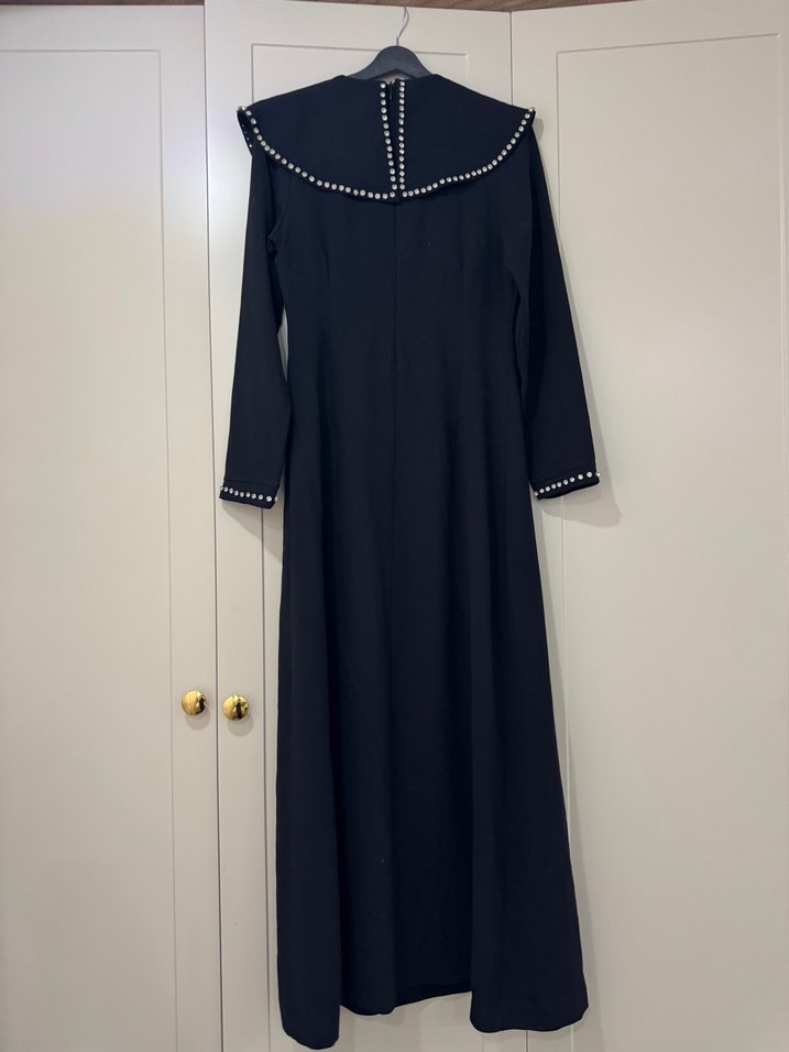 Uzun Siyah Gotik Kadın Elbise - Görsel 3