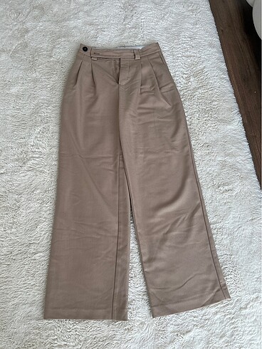 Stradivarius bej pantolon