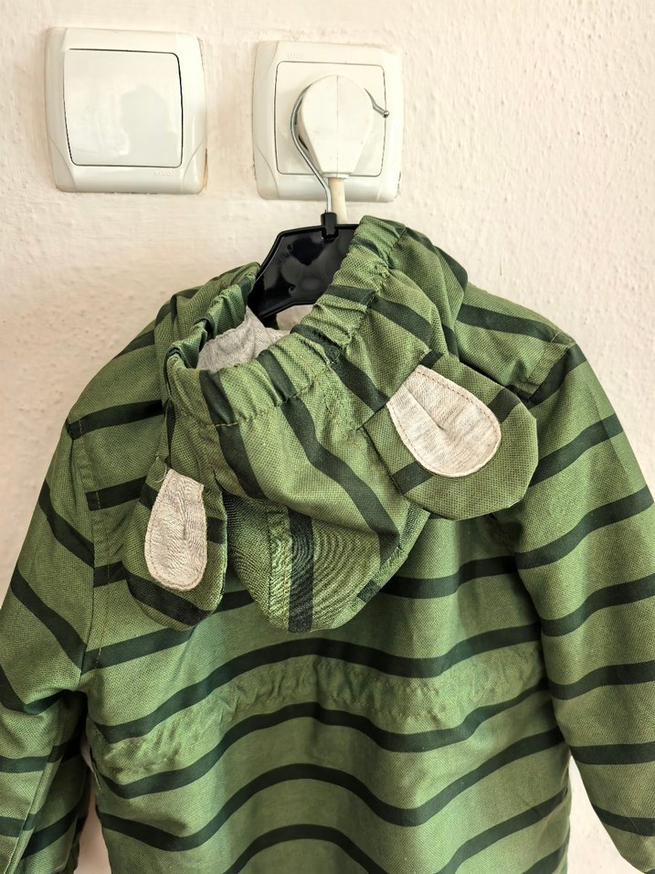 Düğmeli Kapüşonlu Yeşil Çocuk Mont - Görsel 5