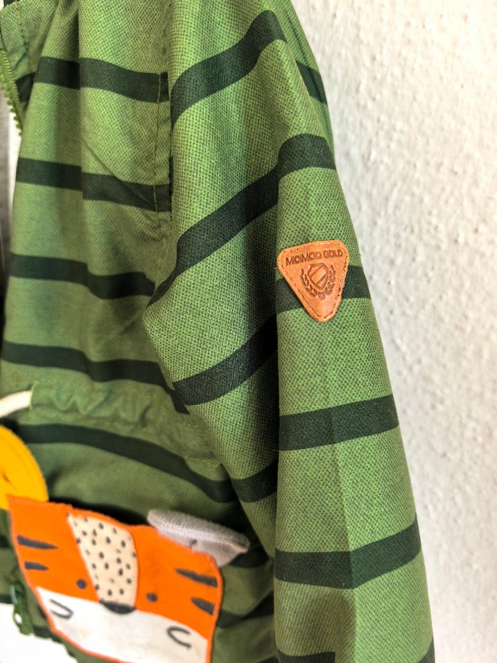 Düğmeli Kapüşonlu Yeşil Çocuk Mont - Görsel 4