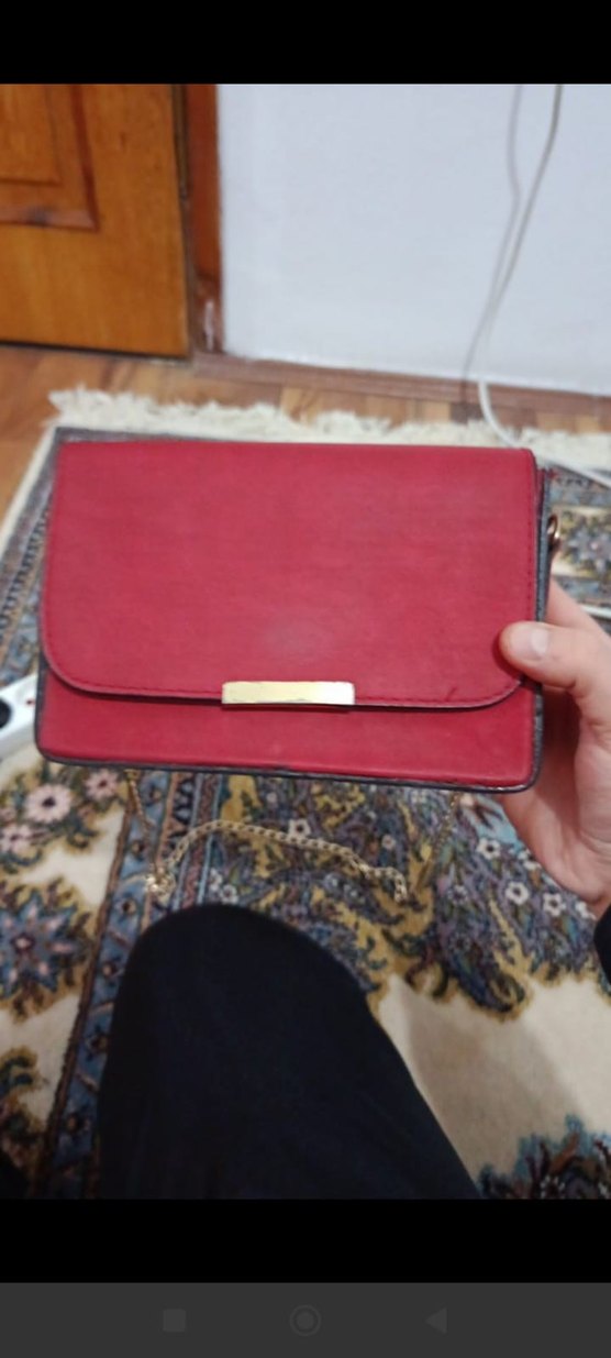 Bordo renk canta Gold yerinde soyulmalar vardır - Görsel 2