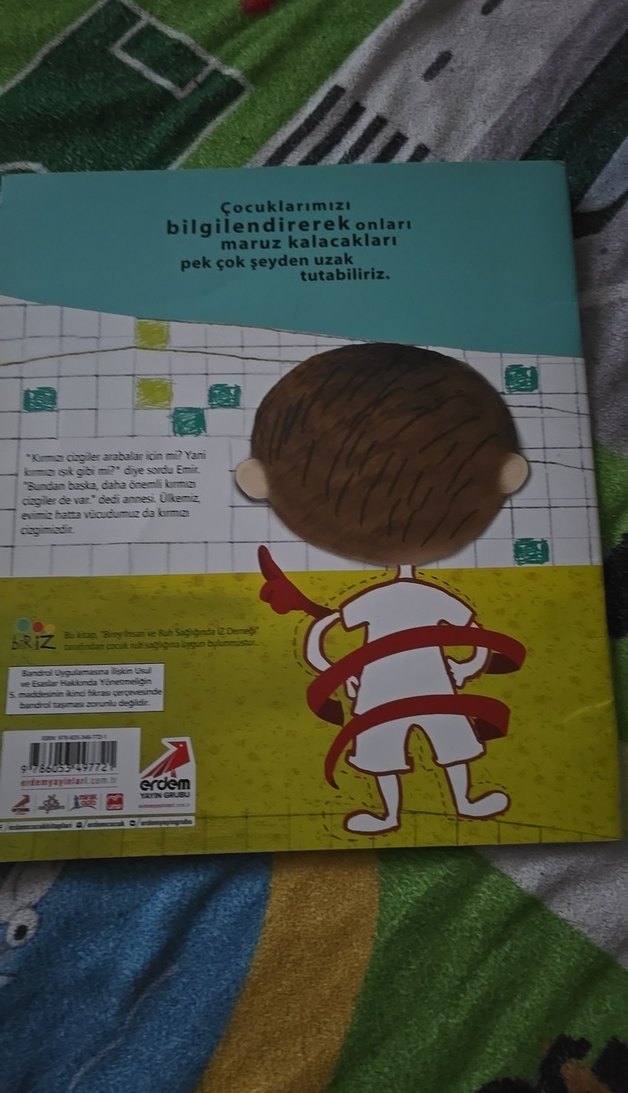 Kırmızı Çizgi Çocuk Kitabı - Görsel 2