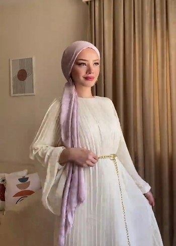 Beyaz İpek Dokulu Kadın Bohem Kuşaklı Elbise