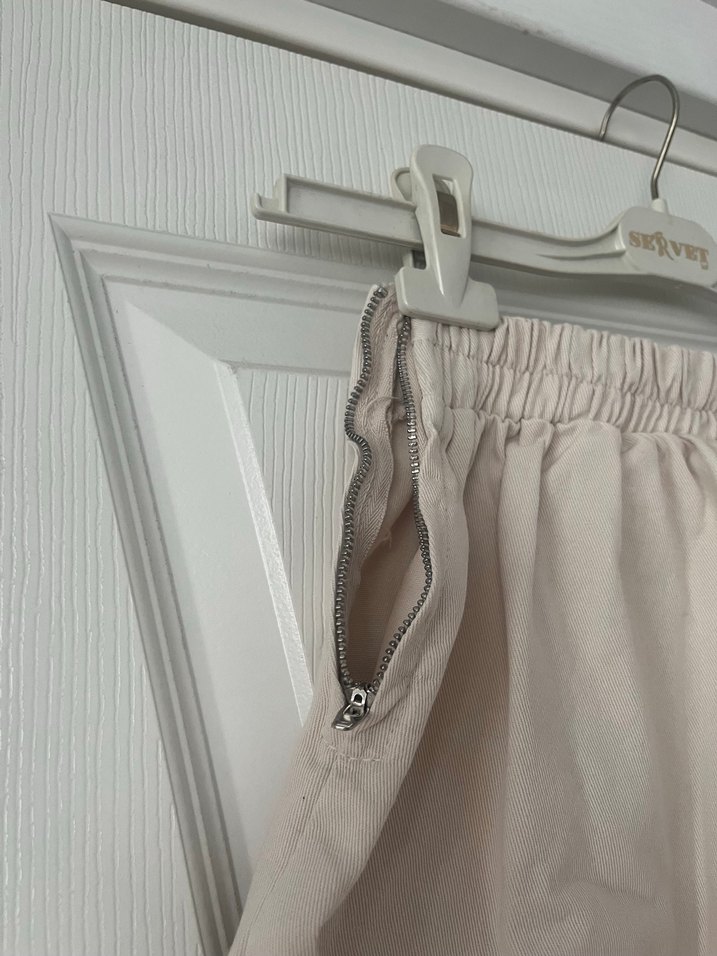 Bej Keten Rahat Mini Şort - Görsel 4