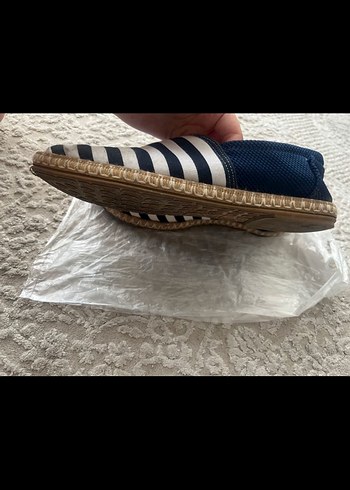 Mavi Beyaz Çizgili Kadın Ayakkabı - Görsel 3