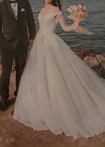 s Beden beyaz Renk Aysira Dantel İşlemeli Uzun A Kesim Beyaz Gelinlik