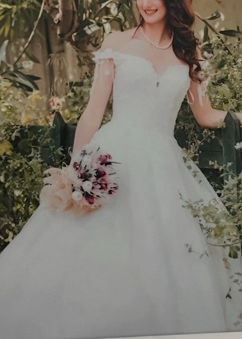 s Beden Aysira Dantel İşlemeli Uzun A Kesim Beyaz Gelinlik