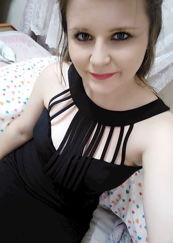 Siyah V Yaka Askılı Midi Elbise