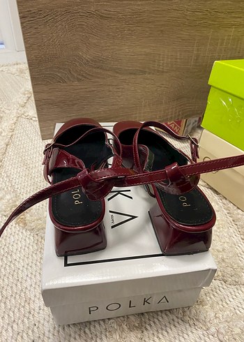 Bordo Tokalı Modern Klasik Kadın Topuklu Ayakkabı - Görsel 6