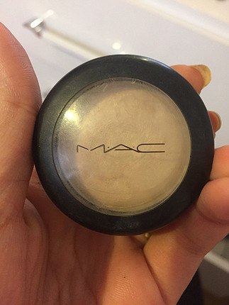 MAC aydınlatıcı 