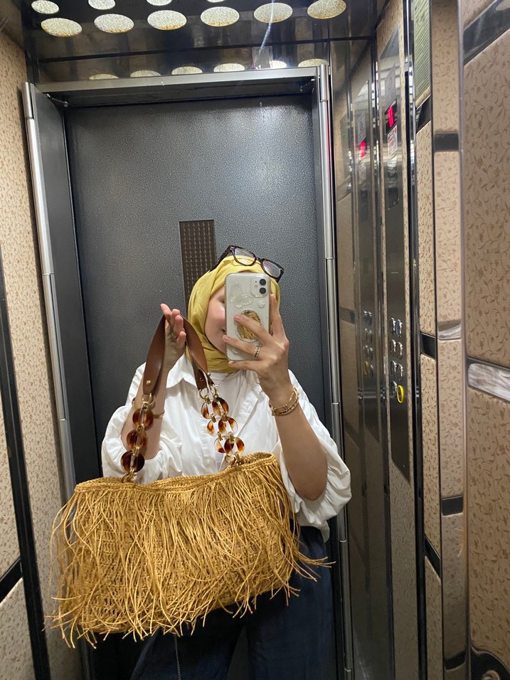 Püsküllü Camel Hasır Örgü Kadın Çanta - Görsel 3