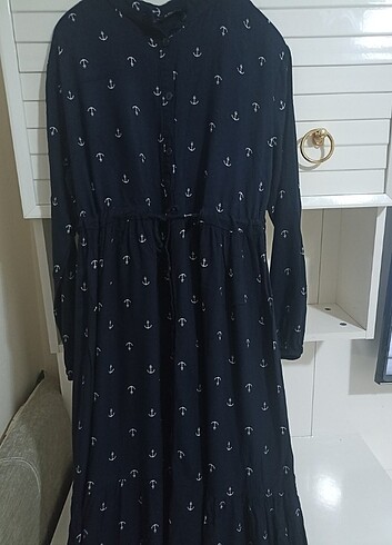 Önden düğmeli belden sıkmalı rahat elbise - Görsel 4