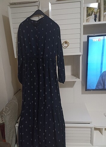 Önden düğmeli belden sıkmalı rahat elbise - Görsel 6