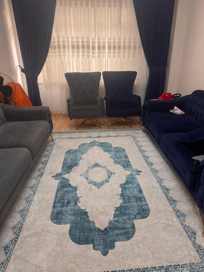 zara 6 metre yün halı elden verilir İstanbul içine - Görsel 2