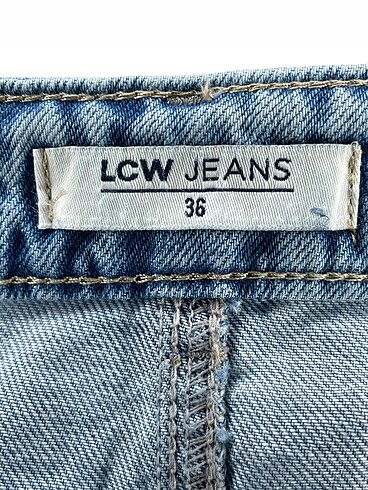 36 Beden çeşitli Renk LC Waikiki Jean / Kot %70 İndirimli.