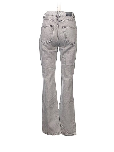 36 Beden Stradivarius Jean / Kot %70 İndirimli.