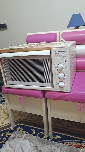 Diğer Fırın (iki adet tepsi ve bir adet tel ızgara dahil)