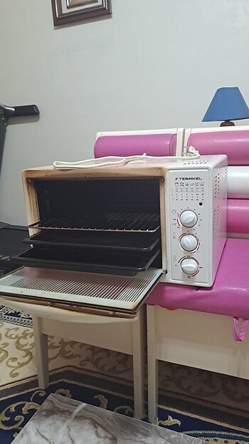  Beden Fırın (iki adet tepsi ve bir adet tel ızgara dahil)